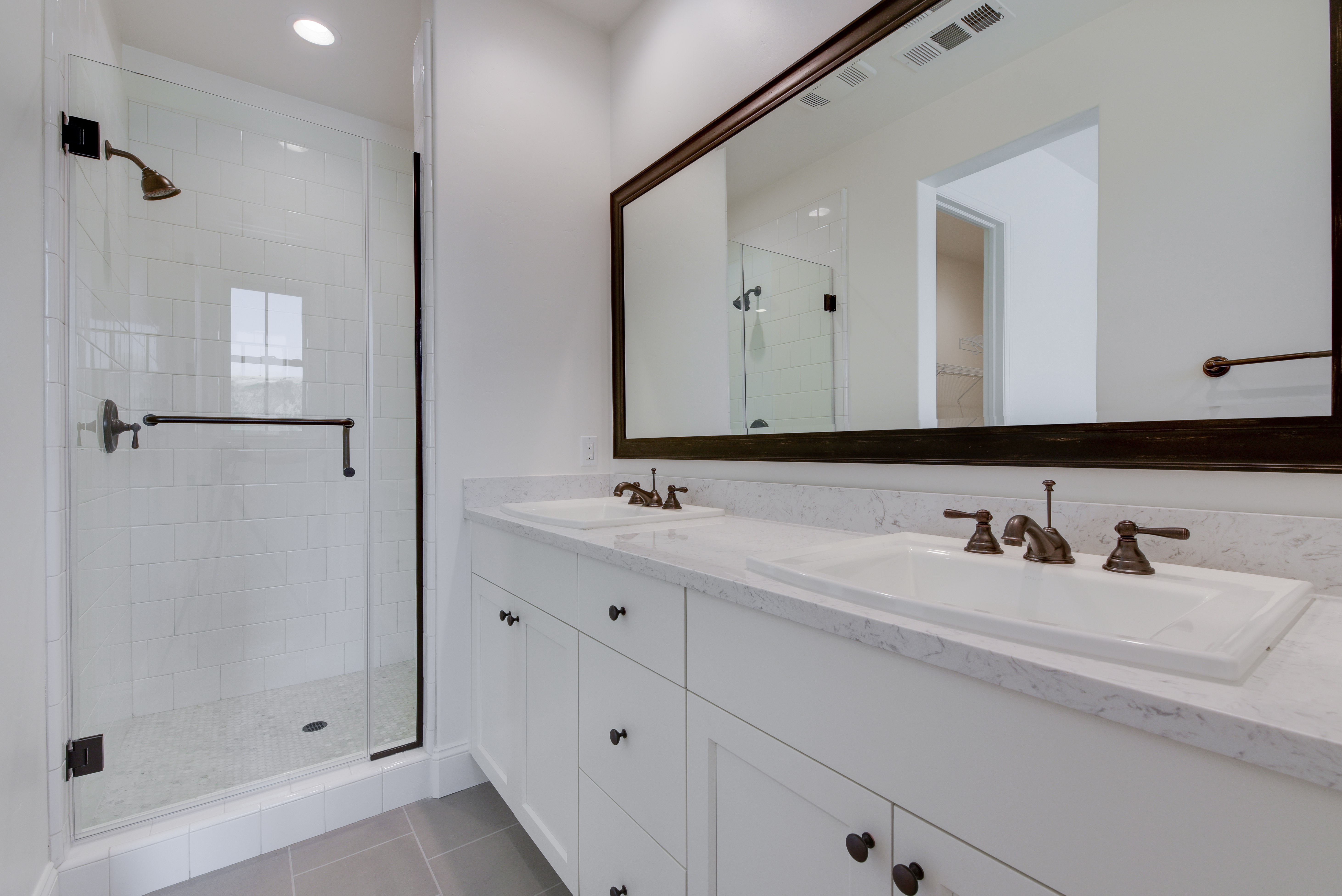 Bathroom vanities | Elite Builder Services