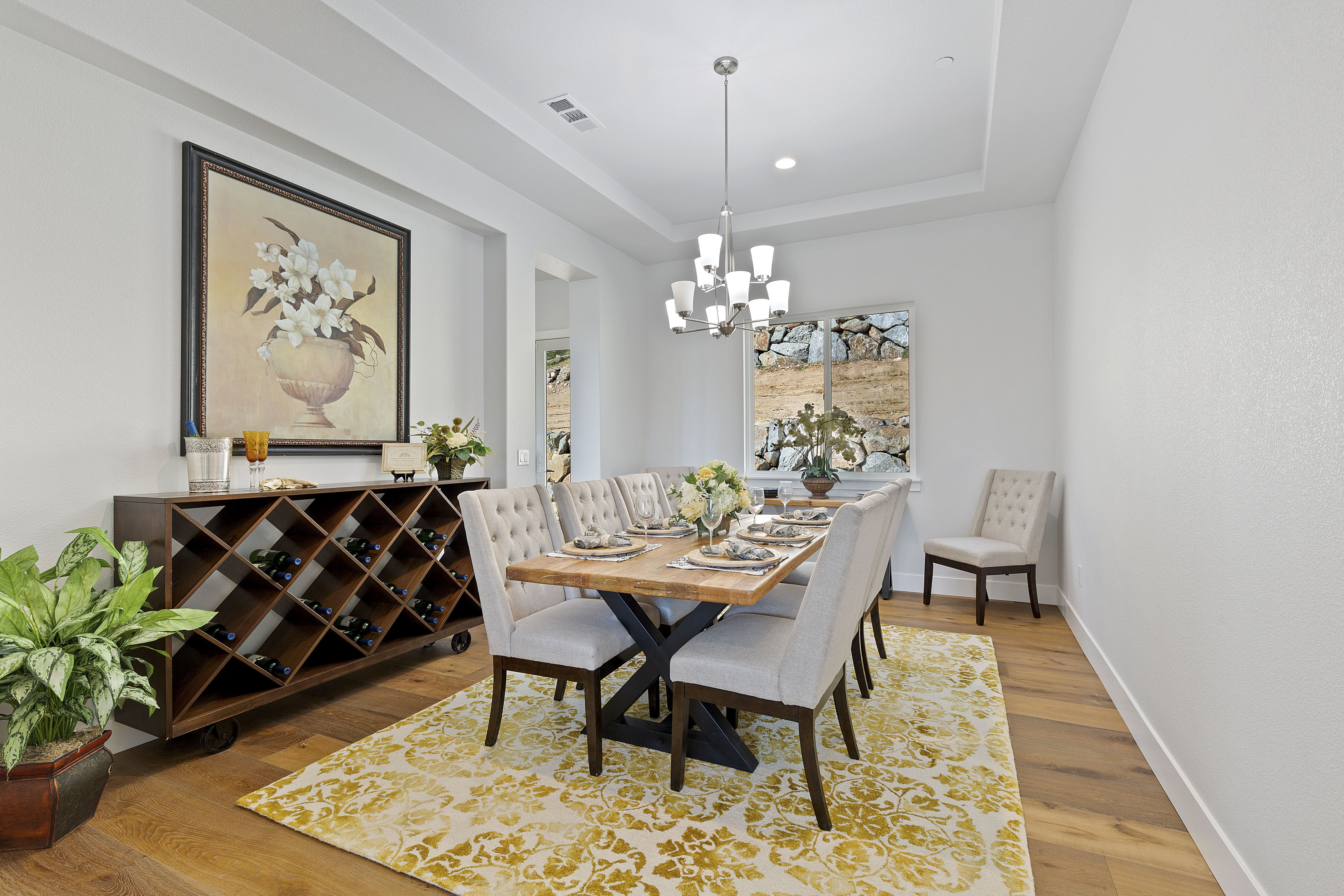 Vinyl flooring for dining room | Elite Builder Services