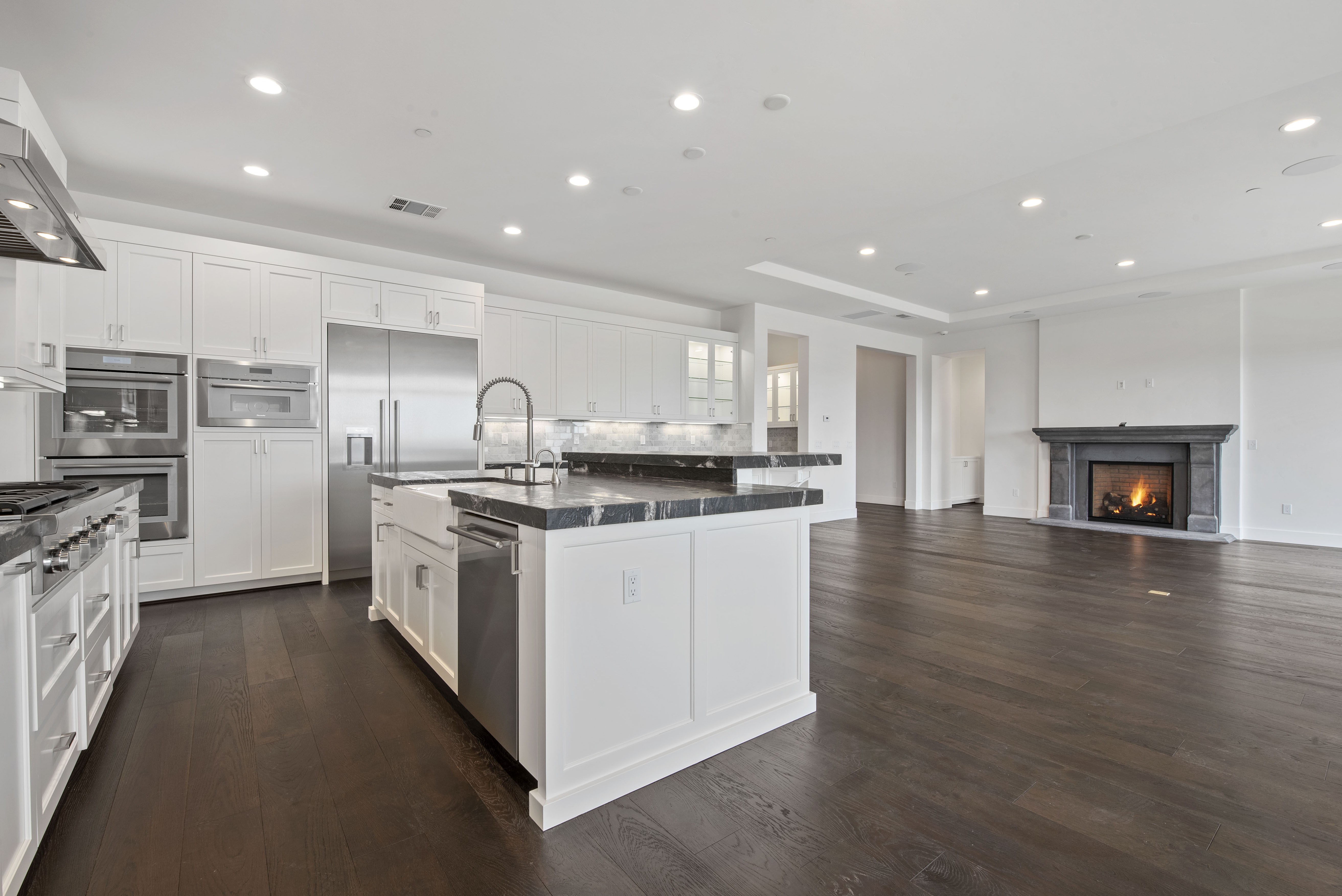 Cabinets and countertops | Elite Builder Services