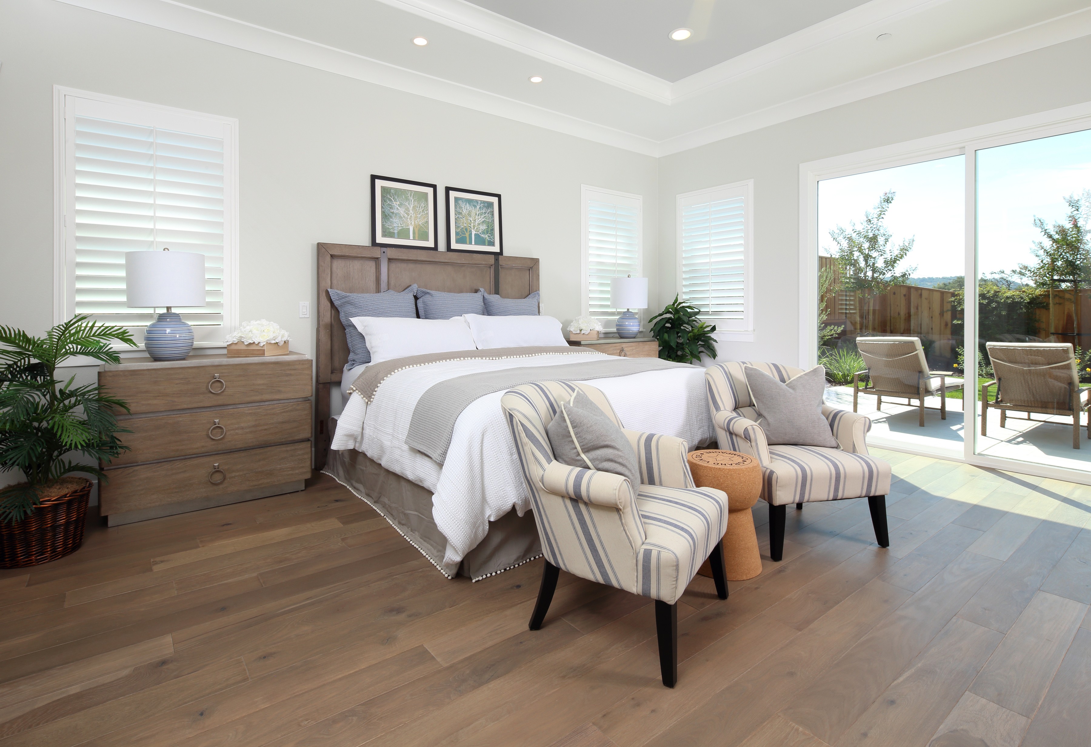 Hardwood flooring for bedroom | Elite Builder Services