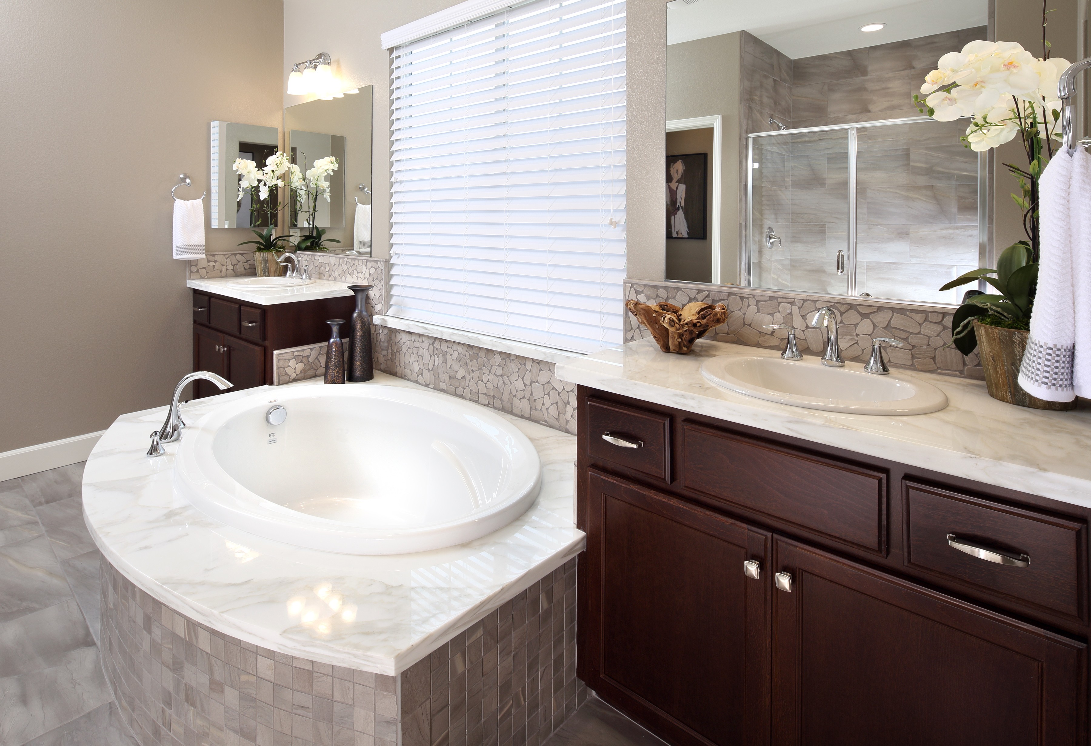 Wash basin tiles | Elite Builder Services