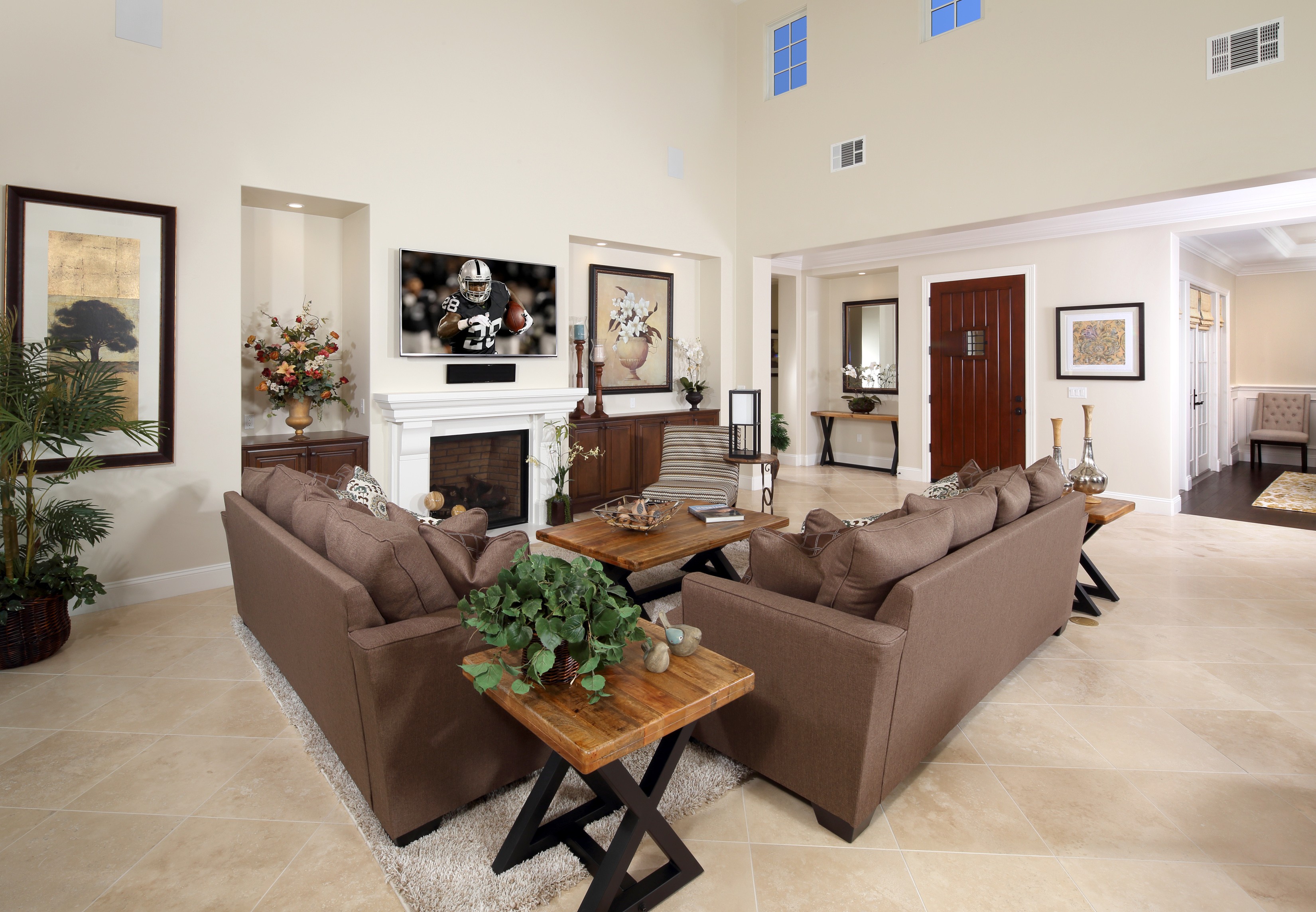Lavish living room | Elite Builder Services