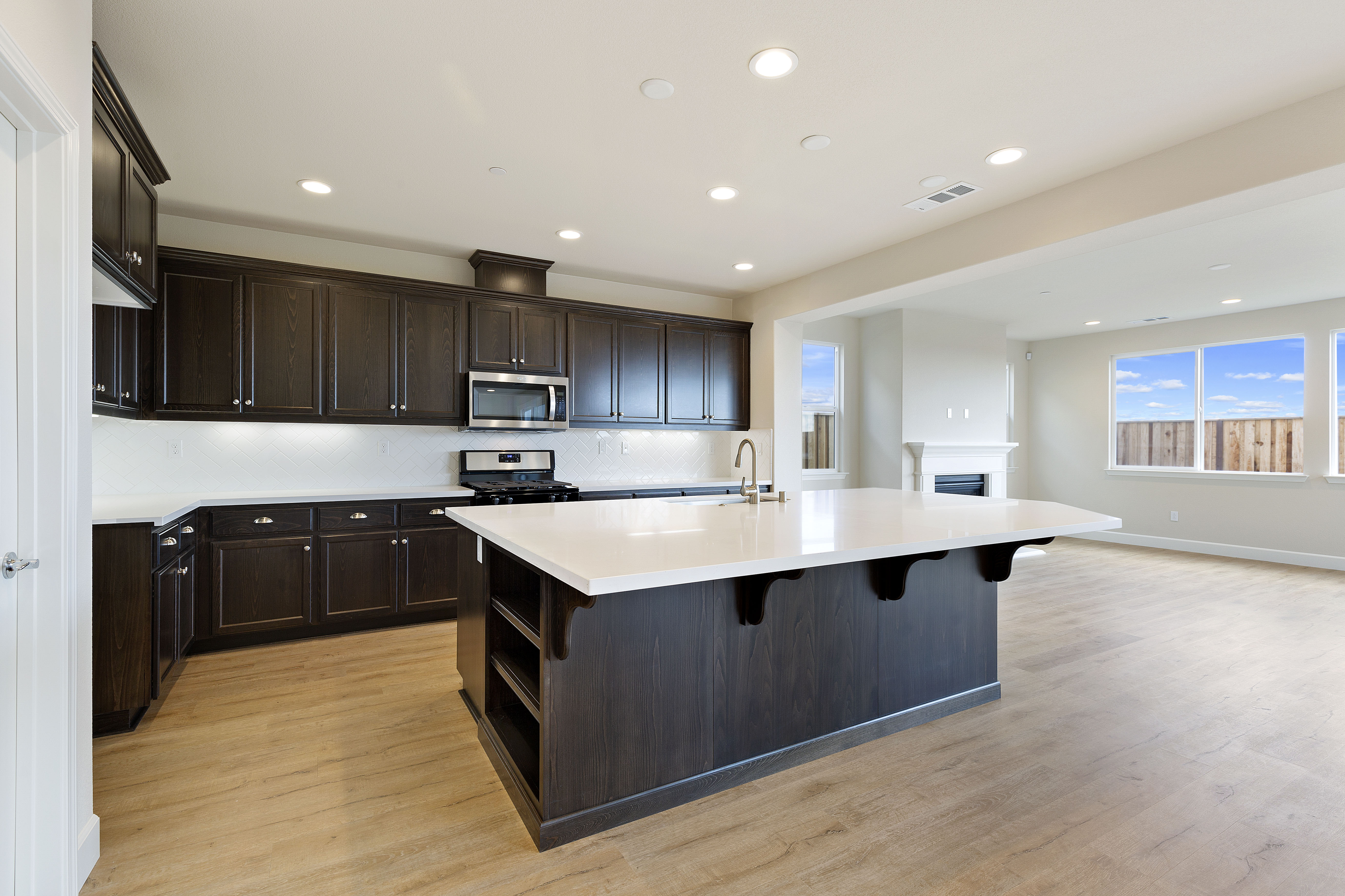 Kitchen interior design | Elite Builder Services