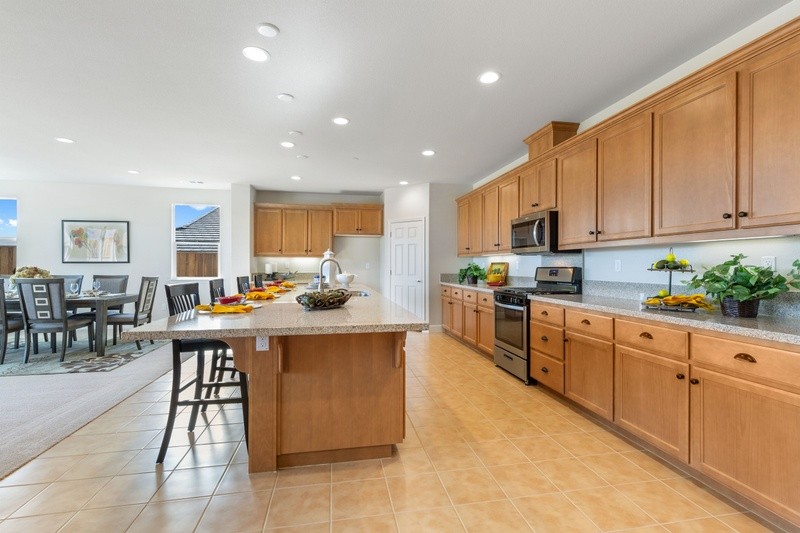 Traditional Cabinets | Elite Builder Services