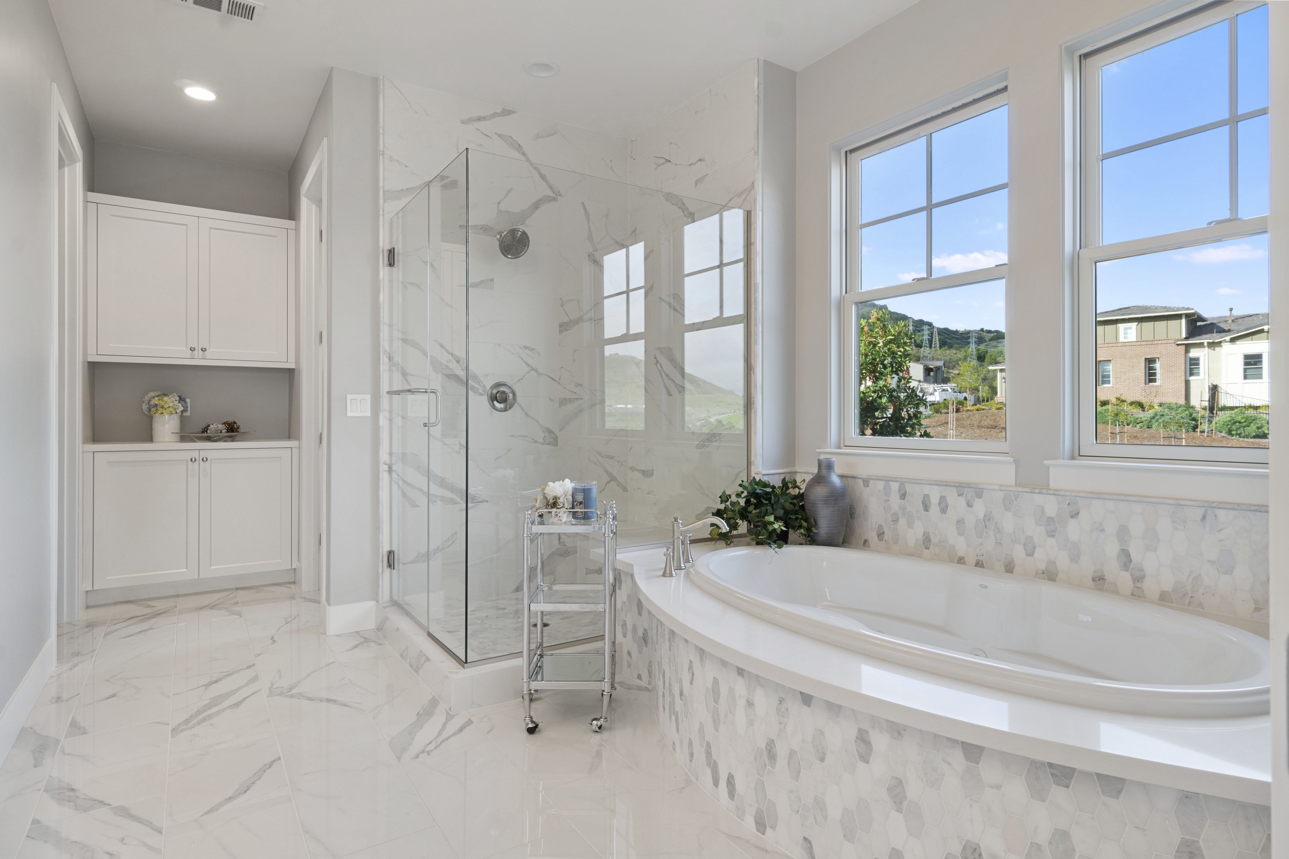 Bathtub | Elite Builder Services